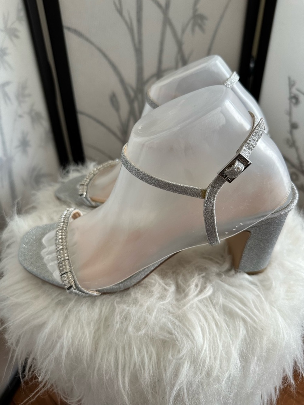 Jewel Badgley Mischka Silver Glitter Rhinestone Square-Toe Heels